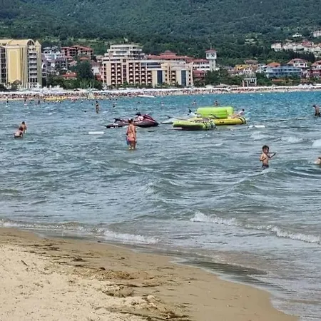 Royal Sea B Sluneční pobřeží