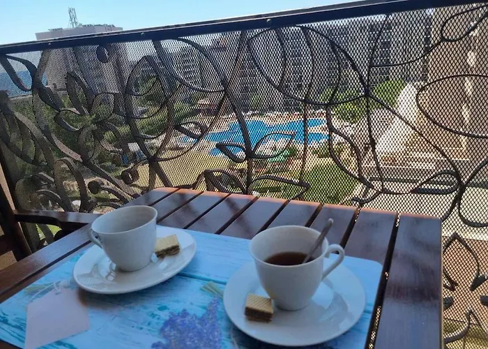 Royal Sea B Apartament *